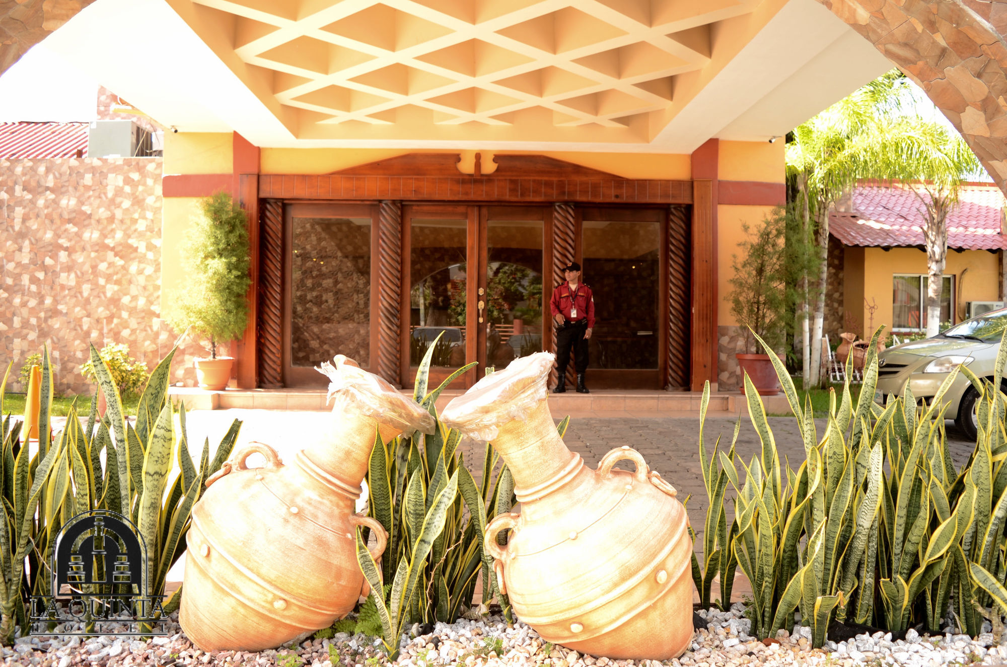 Hotel La Quinta ラ・セイバ エクステリア 写真